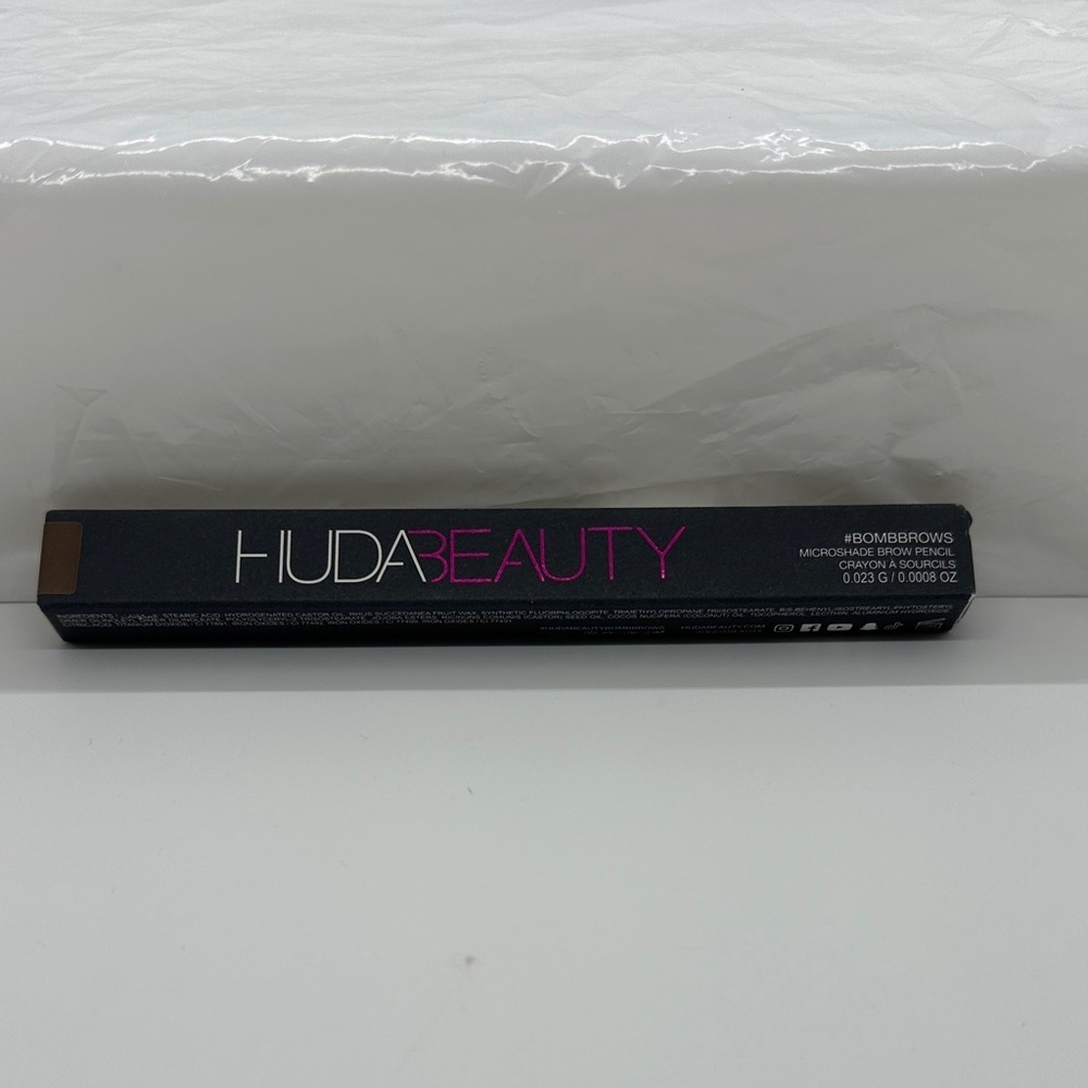 HUDA BEAUTY Bomb Brows Microshade Pencil - Light Brown